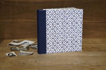 Klassisches Fotoalbum blau weiß Handarbeit